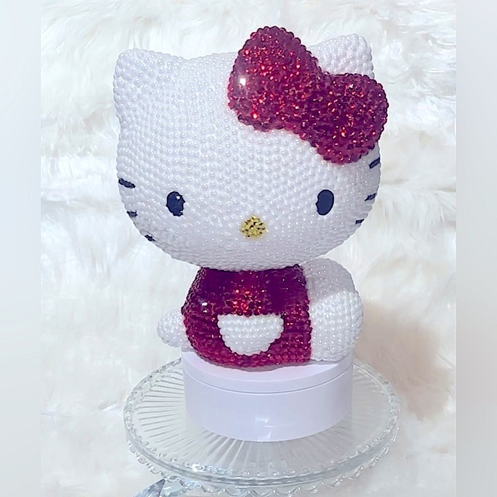 ๐ Custom made Hello Kitty Piggy Bank ๐ - Picture 1 of 3